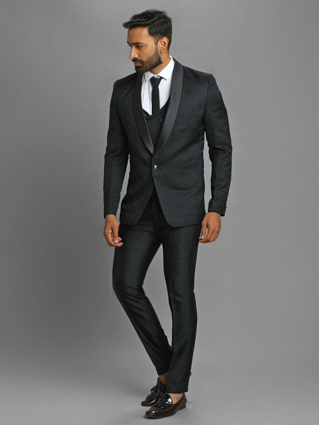 TipTopGents | Black suit men, Black outfit men, Full black outfit men