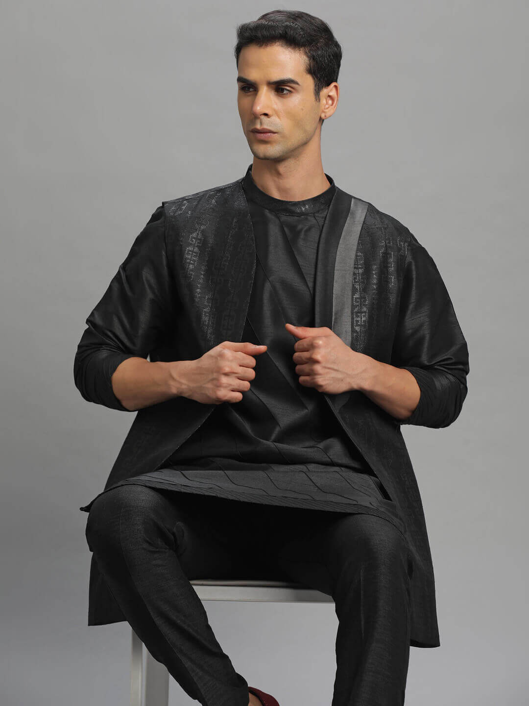 Black Mascot Grey Lapel Kurta Pyjama Long Bandi