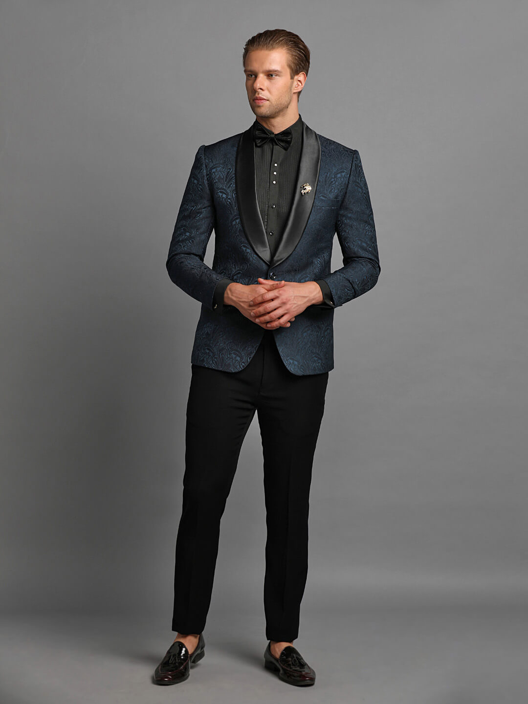 displaying image of Blue Print Paisley Work Tux