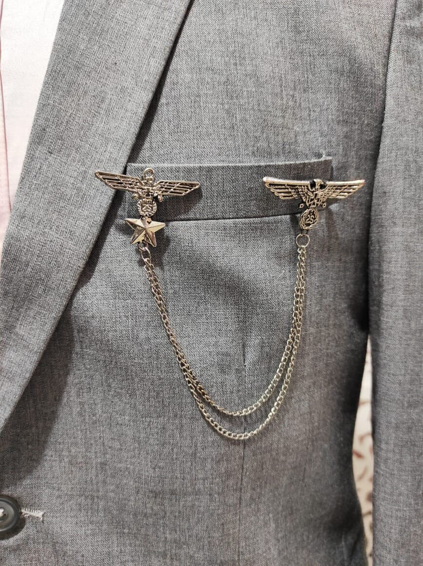displaying image of Double Eagle Brooch