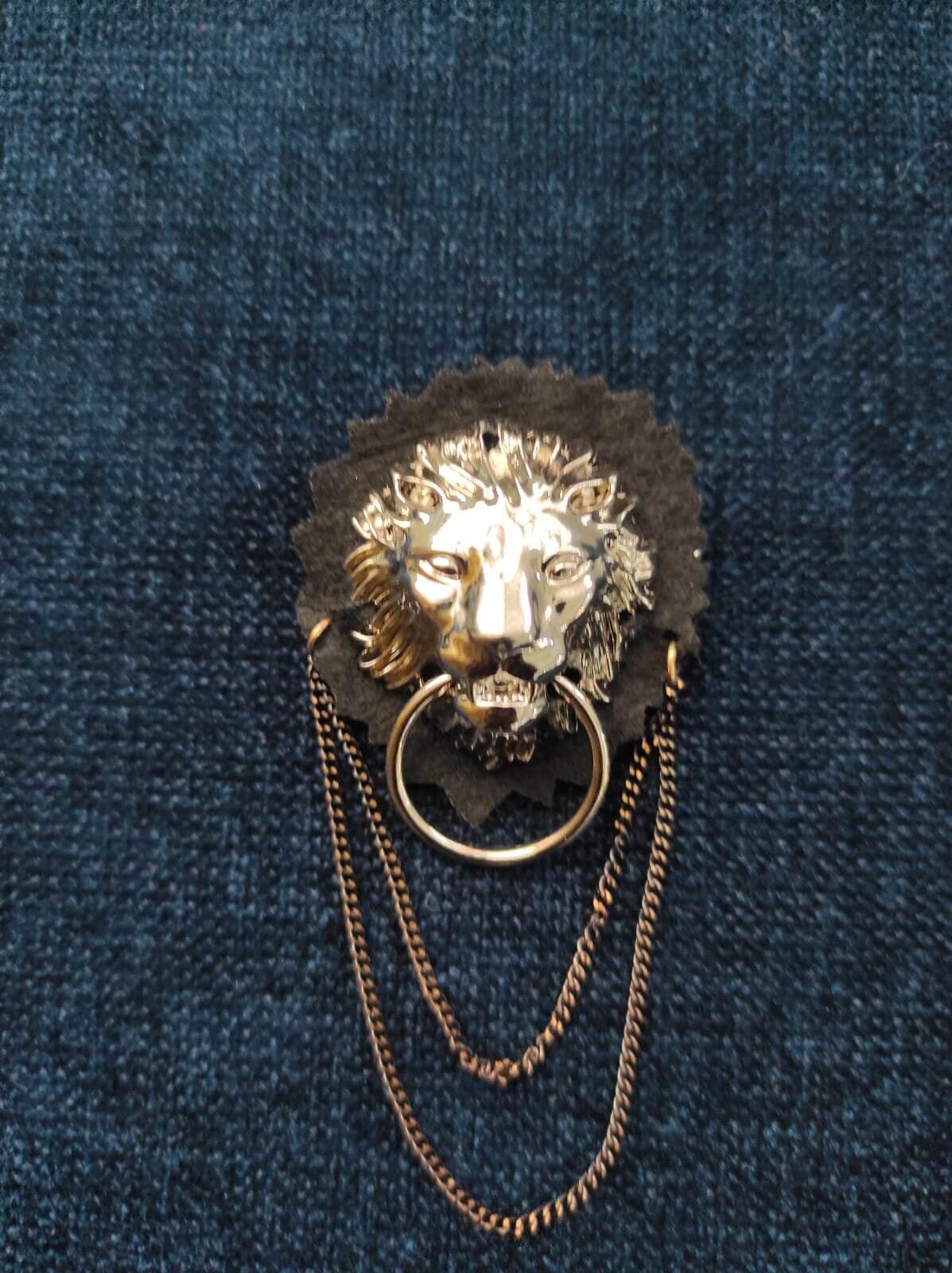 lion-chain-brooch2