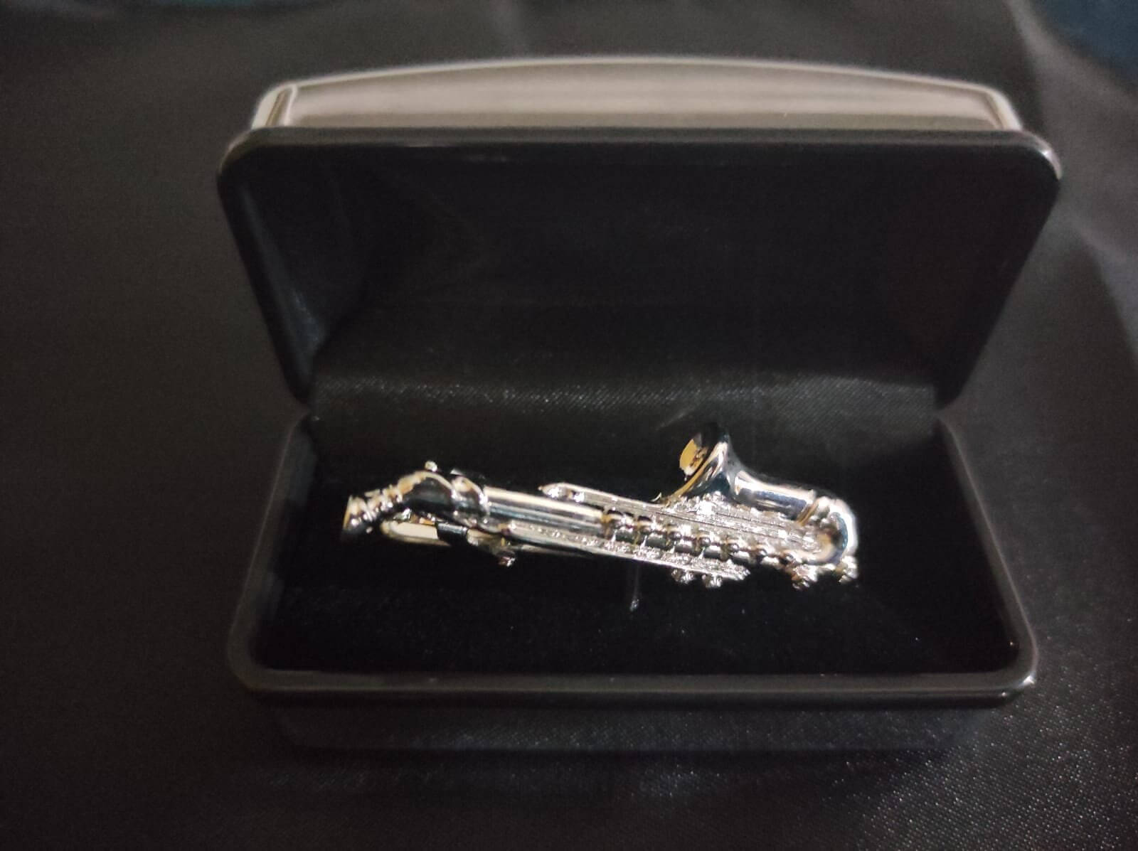displaying image of Trumpet Tie Pin