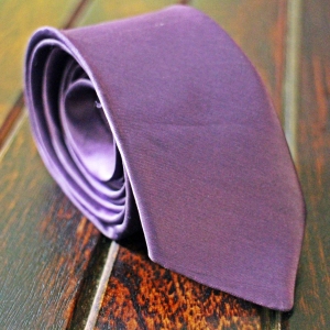 displaying image of Violet Tie