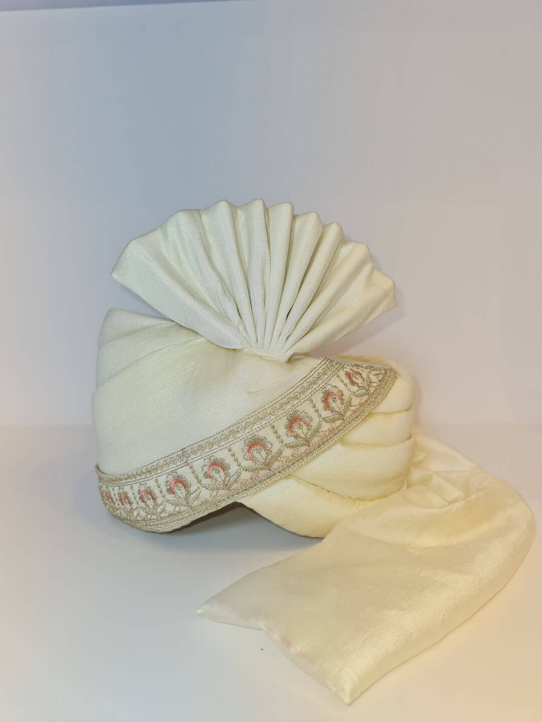 White Colorful Boundary Exuberant Pagadi