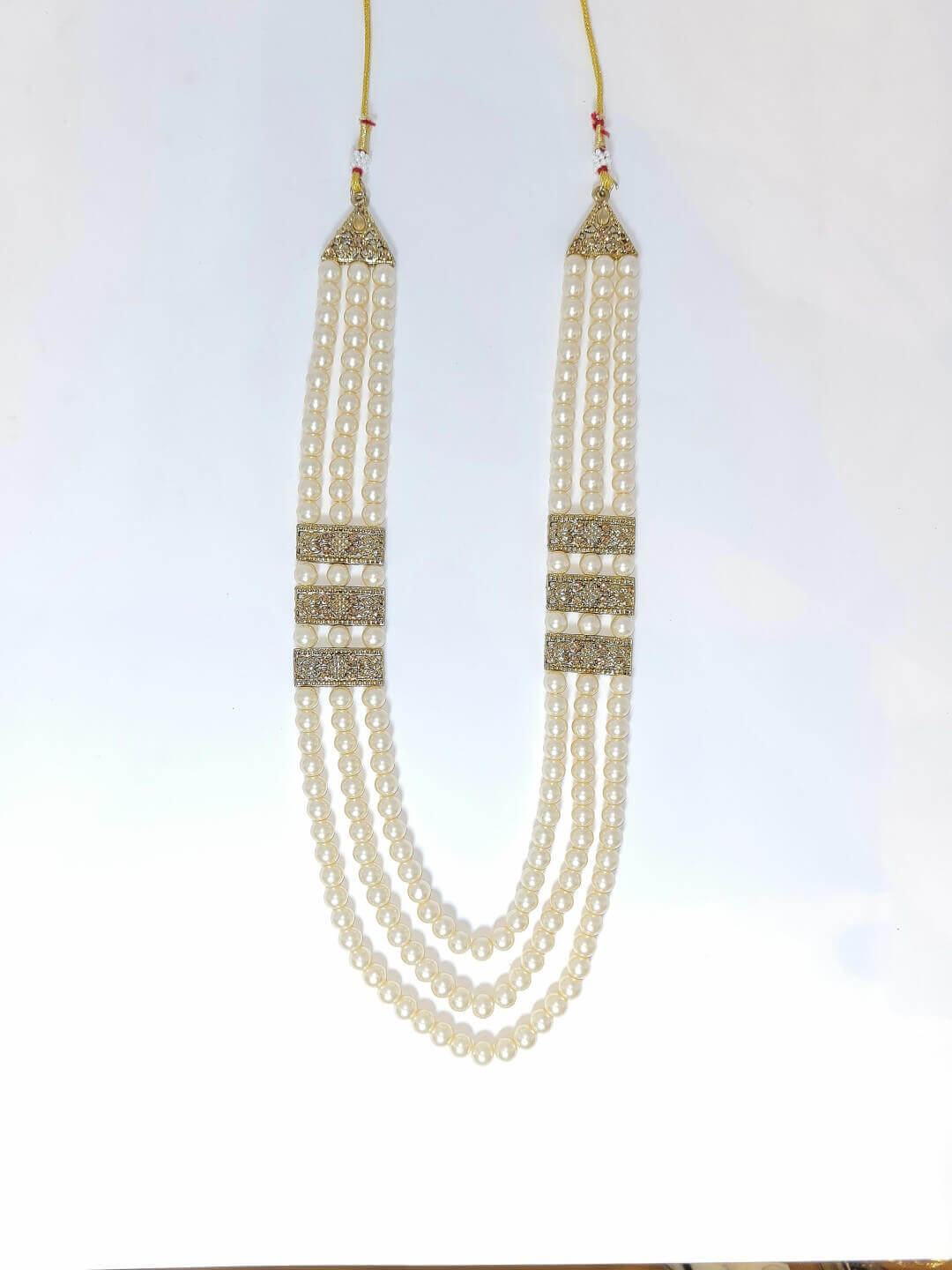 displaying image of White Pearl Diamond Strands Maala